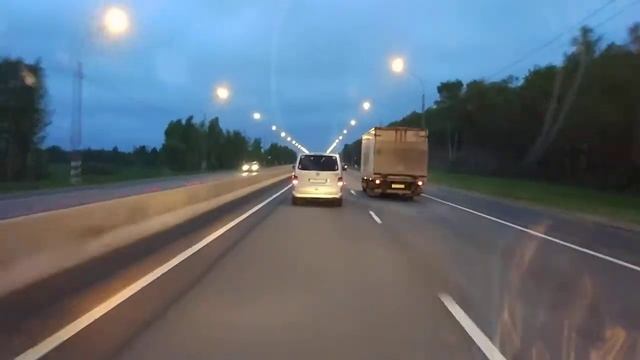 на Валдай 4 Что такое ролевая модель Разбираем на примере "тревел блогера" Александра Кондрашова смотреть онлайн