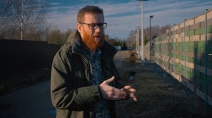 Забитые в грунт столбы – плохая идея для некоторых типов заборов!