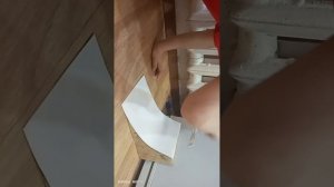 катаюсь на фингер самокате