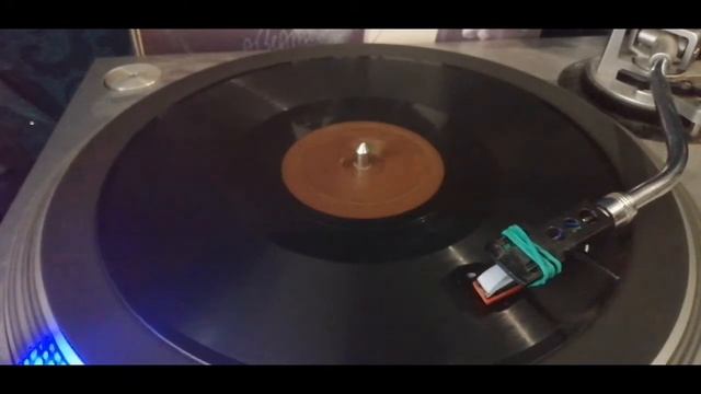 Хор им. Пятницкого п/р Л. Казьмина и В. Захарова - "О лётчиках (частушки)" смотреть онлайн