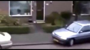 Клинические. Выпуск 10. Женщина растолкала машины на парковке. Жжет! Прикол!