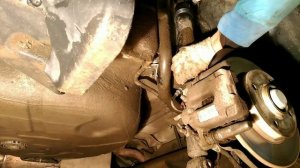Замена задних амортизаторов Citroen C4 Стук задней подвески.