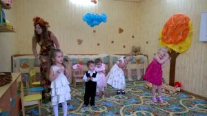 Песенка-игра с орешками