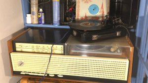 На ремонт: Радиола «Сириус-5» + грамприставка «ЭП-1». Утро и вечер, Леонид и Эдит Утёсовы.