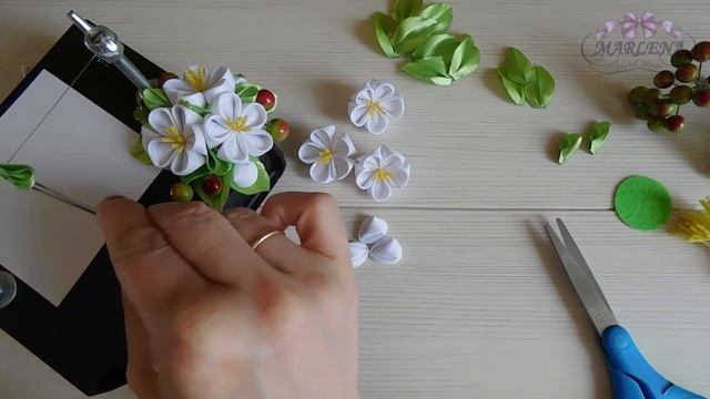 Резиночки "Весенний сад". Цветы вишни ? из репсовых лент. Канзаши МК/DIY ?