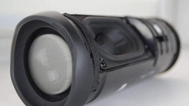 Колонка JBL FLIP 5 LFM 60% Bass Test РЕАКЦИЯ НА ПЕСНИ САНТИМЕНТЫ смотреть онлайн