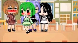 на мсказалі щоб ми прийшли в сукні улей і ллс шип ульева лайоши лілео