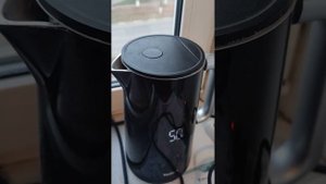 Чайник Тефаль работает, но крышка сломана