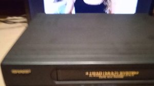 Видеомагнитофон Sharp VC-MA40B