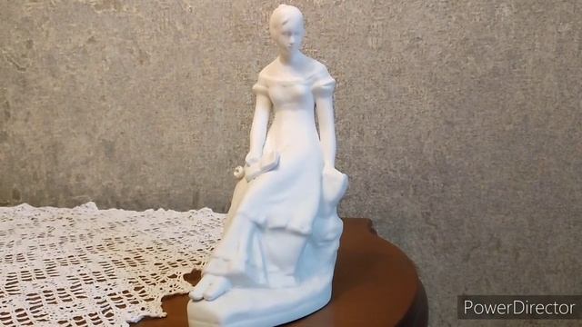 Антиквариат ,Вербилки.Новинки коллекций,полки,комнатка,подушечки,котики,лебеди и серебро,броши.
