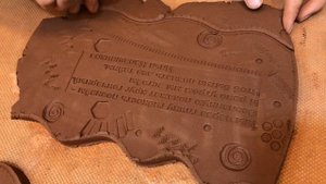 ? Глиняная табличка сделанная с использованием 3D принтера Волшебство керамики