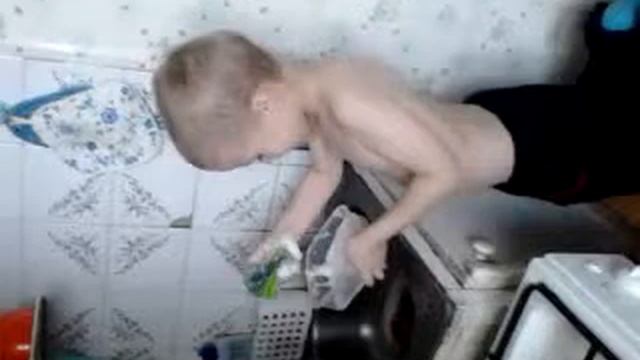 Сын Дима моет посуду смотреть онлайн