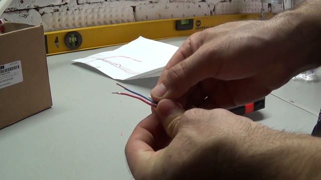 МАСТЕРСКАЯ ИЗ ГАРАЖА. Часть №3 - Рабочее место и электрика смотреть онлайн