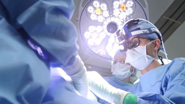 Dr. Gustavo Machado, MD - Plastic Surgeon at York General Hospital