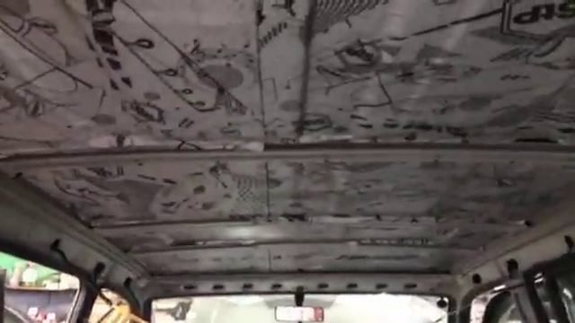 Предварительно нагрев виброизоляцию СТП (СтандартПласт) наносим её на кузовные элементы УАЗ Патриот