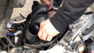 Замена Воздушного Фильтра  Suzuki GSR600