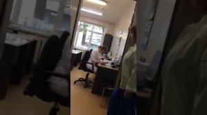 Врачи твари в Мониках. Не принимают даже по направлению