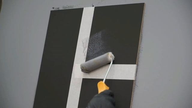 Техники нанесения Alcantara: нанесение валиком (имитация кожаных плит)