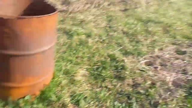 Суперское удобрение для КЛУБНИКИ !!?!! Обрезка молодых саженцев груши и черешни? ) новоселье цыпок! смотреть онлайн