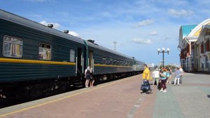 Поезд 7010 "Калина Красная" на станции Бийск