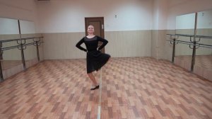 Овчинникова Полина  Комбинация на середине зала