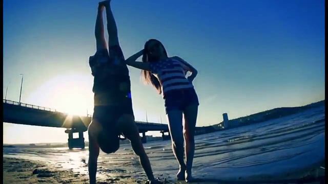 Спортивная пара на пляже 2014   YouTube