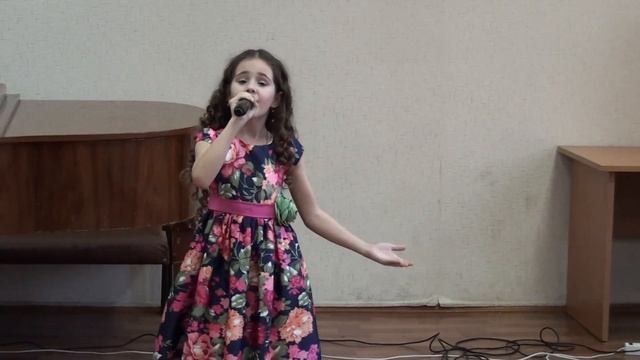 Арина Клочева. Песня "Где живёт сказка". смотреть онлайн