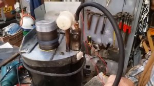 Вакуумный насос компрессор из сгоревшего холодильника ( Vacuum pump compressor )