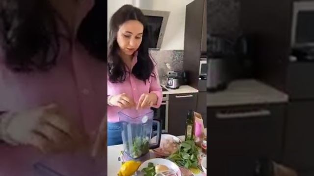 Полезное питание - Креветки со спагетти из цукини. смотреть онлайн