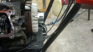 Плавают обороты на снегоуборщике Champion ST761 E. Серия вторая. Клапана.