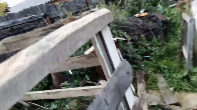 новый короб под кампост.теплая грядка с пугалом.