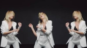 Gülben Ergen - Yansın Bakalım