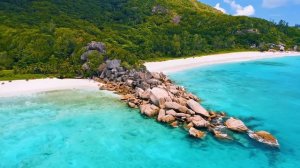 FLYING OVER COLOMBIA (4K UHD) - Relaxing Music Along With Beautiful Nature Videos - 4K Video UltraH