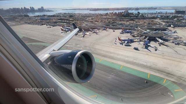 Air Canada A220-300 full takeoff and climb out of SAN смотреть онлайн