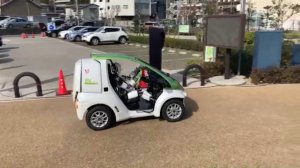 Японские инженеры представили робота-гуманоида, способного водить автомобиль