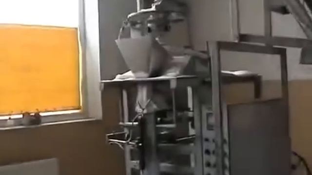 Автомат фасовки сыпучих пищевых продуктов в пакеты из пленки смотреть онлайн