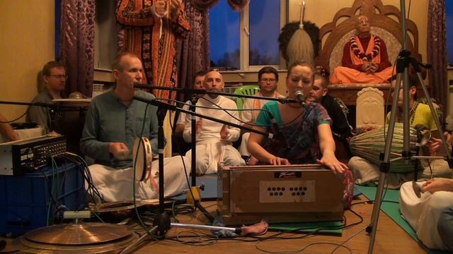 Киртан-мела в Храме. 27.11.2016 Вриндаван Тхакурани деви даси смотреть онлайн