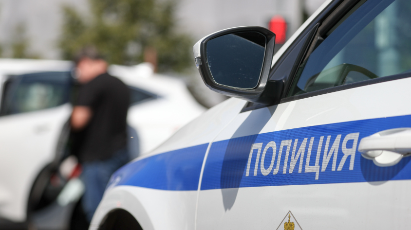 Обыски, допросы и розыск: что известно о подозреваемом в убийстве москвича на парковке