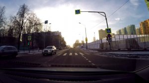 Тренируем на занятии повороты налево. Особенности и разновидности поворотов на перекрестках.