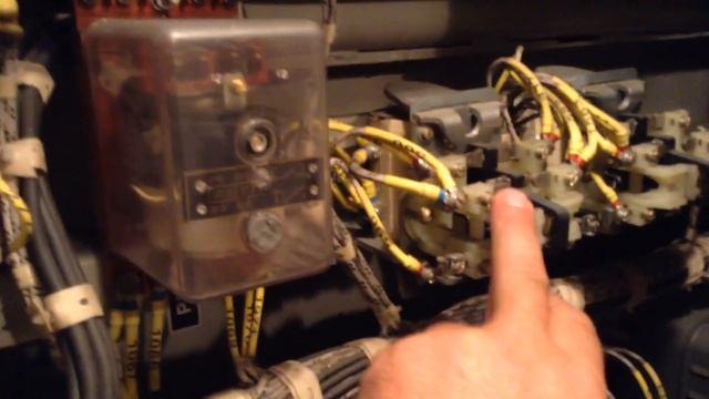 ТЭМ 18ДМ Запуск дизеля через РУ 5 смотреть онлайн