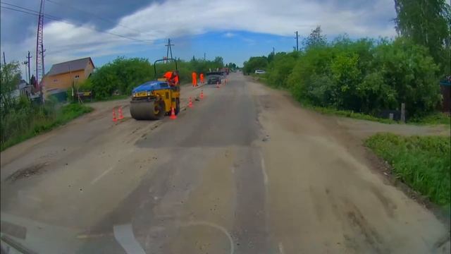 Ремонт дороги на дачной дороге у Московского тракта. Тюмень смотреть онлайн