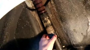 Стук пыльника заднего амортизатора шкода рапид #2