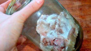 Тушенка из свиных ребер