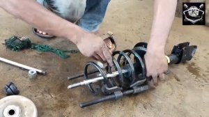 Renault Duster front shocks absorber replacement