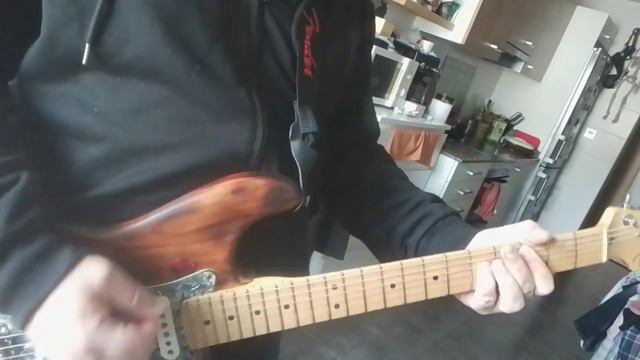 Fender Stratocaster Highway One made in Usa altamente modificada смотреть онлайн