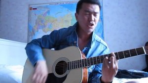 Бурят порвал струну на гитаре