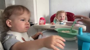ДОМАШНИЙ ВЛОГ МАМА НАВОДИТ ПОРЯДОК ДЕТИ НАВОДЯТ БОРДАК