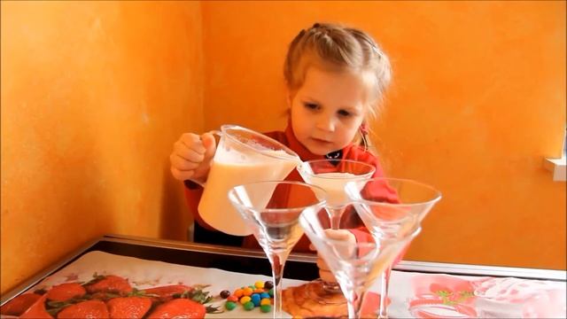 Поля делает желе из ряженки
