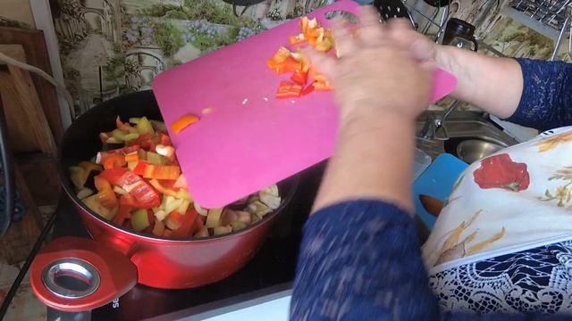 Овощной салат десятка/пятёрочка на зиму без стерилизации.