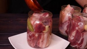 Кладу мясо в банку и получаю вкуснейшую закуску! Так готовлю сало, грудинку или мясо.